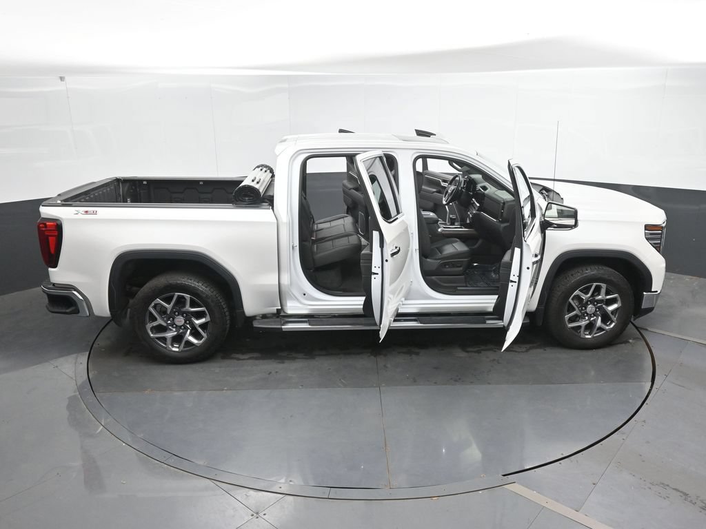 Used 2022 GMC Sierra 1500 SLT w/ SLT Premium Plus Package AWD/4WD image 49