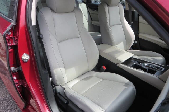 Used 2019 Honda Accord Hybrid image 30
