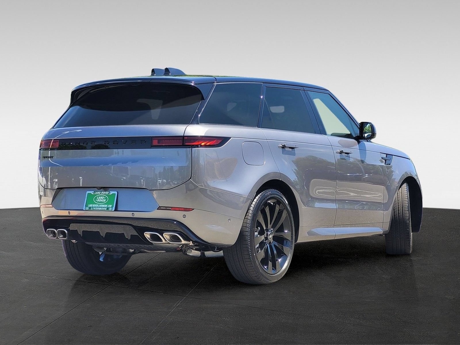 New 2025 Land Rover Range Rover Sport Dynamic SE AWD/4WD image 5