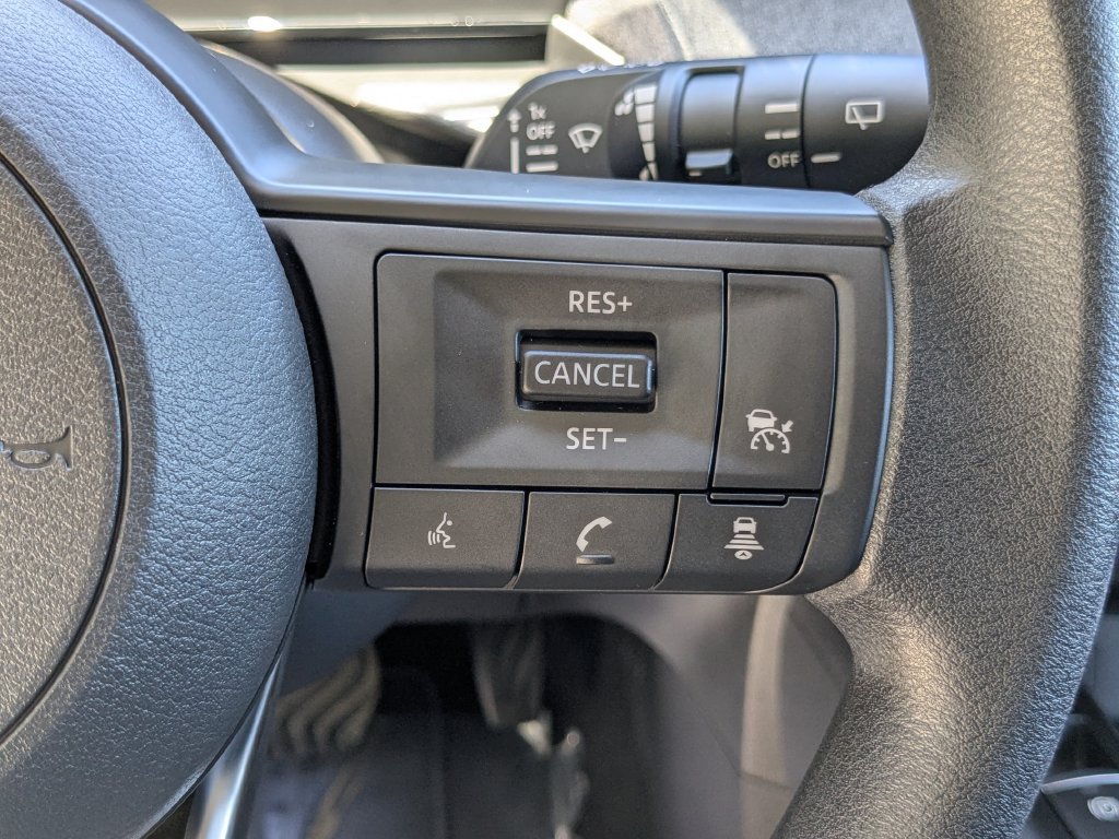 New 2026 Nissan Kicks SV w/ Interior Electronics Package FWD image 17