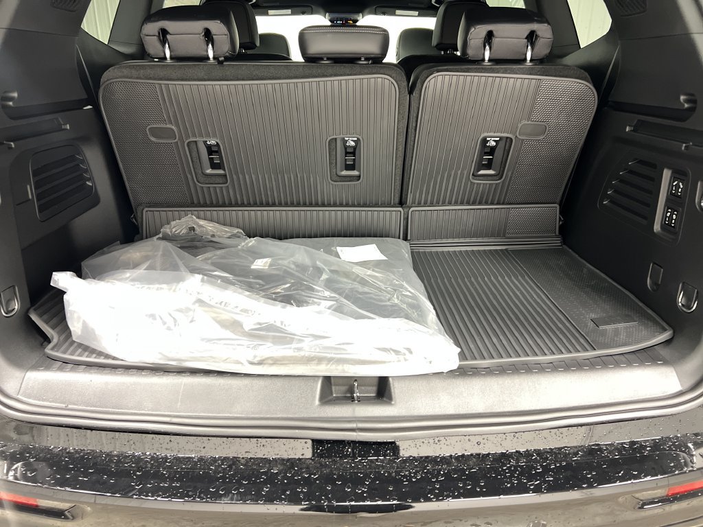 New 2026 Buick Enclave Sport Touring w/ Power Package AWD/4WD image 13