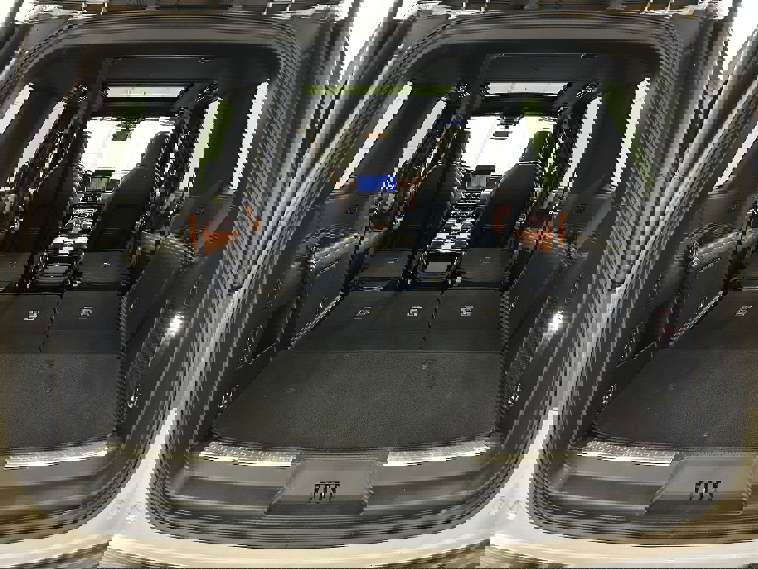 Used 2019 Lincoln Navigator Reserve image 38