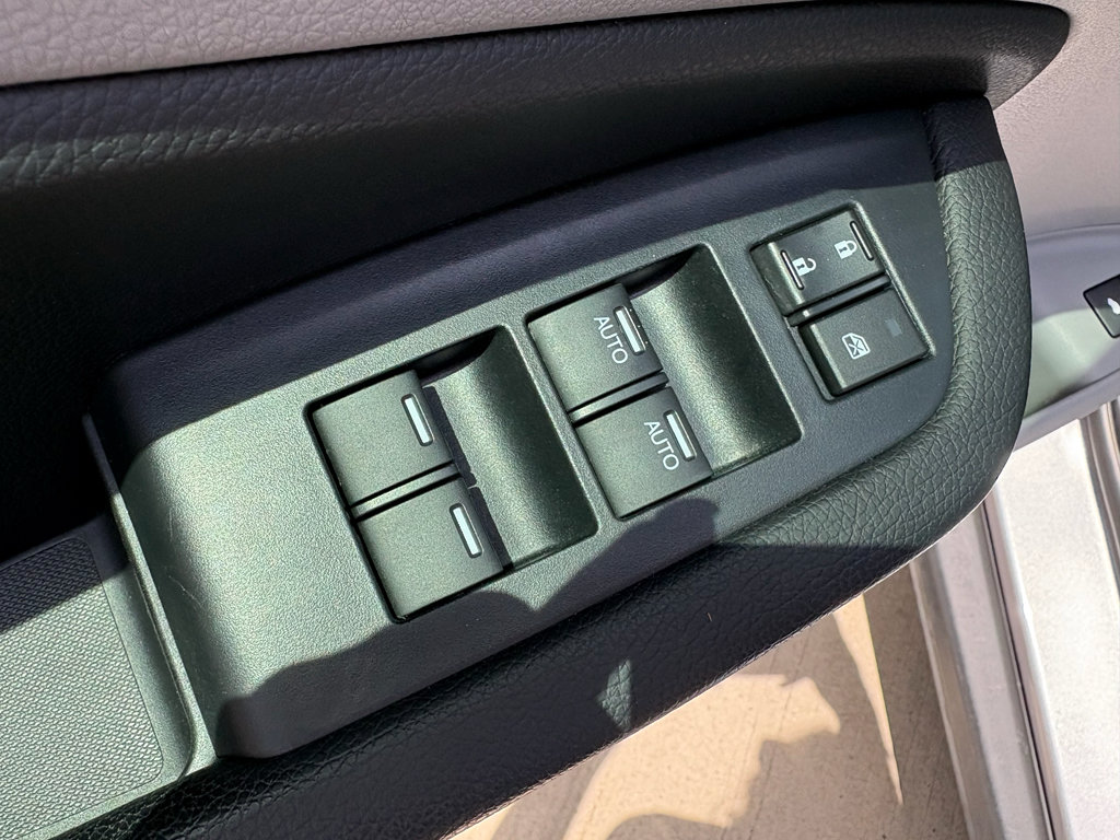 Certified 2022 Honda Pilot Touring image 11