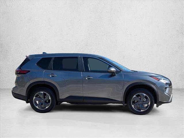 Certified 2025 Nissan Rogue SV image 4