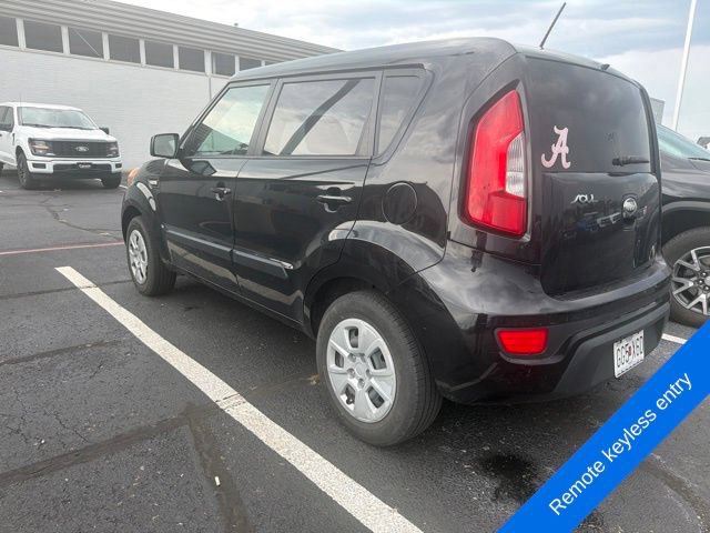 Used 2013 Kia Soul FWD image 6