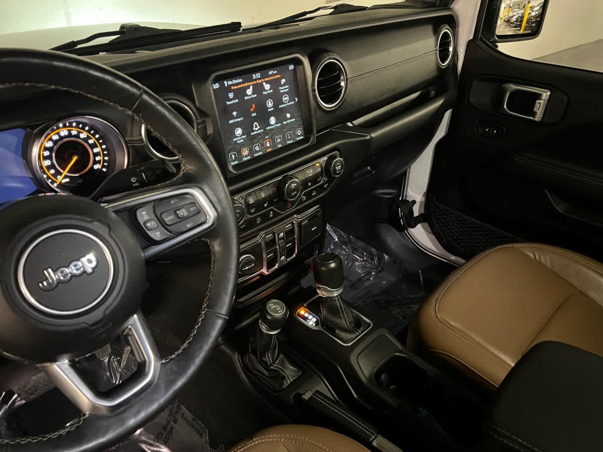 Used 2020 Jeep Gladiator Overland AWD/4WD image 5