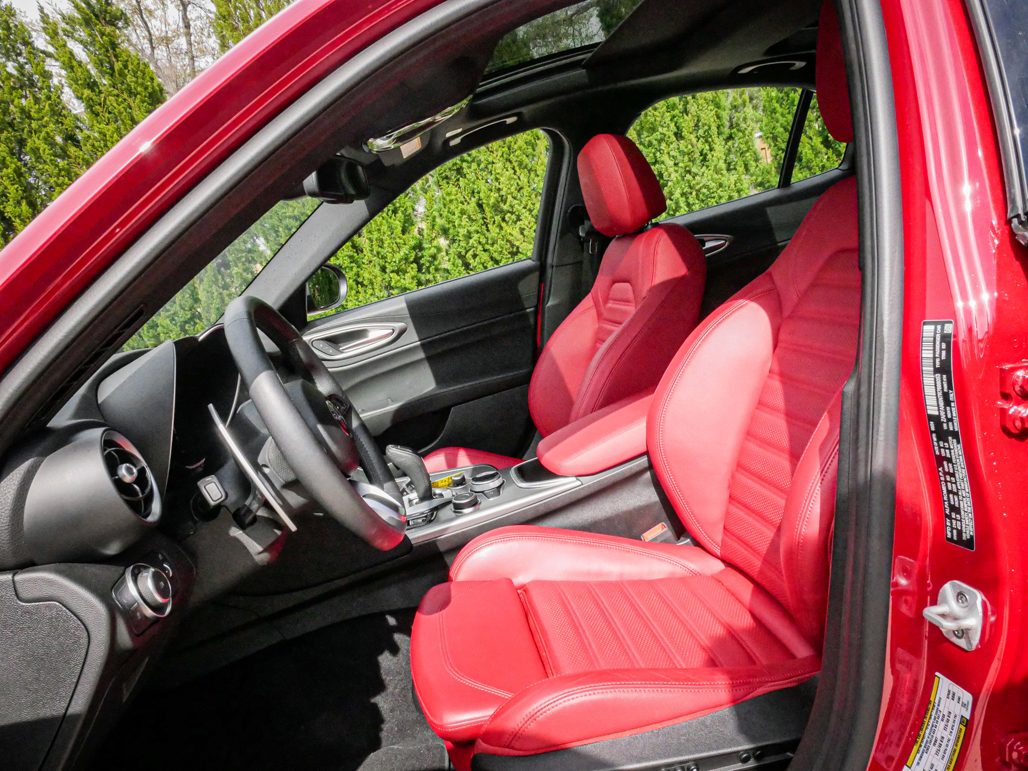 Used 2024 Alfa Romeo Giulia Veloce image 16