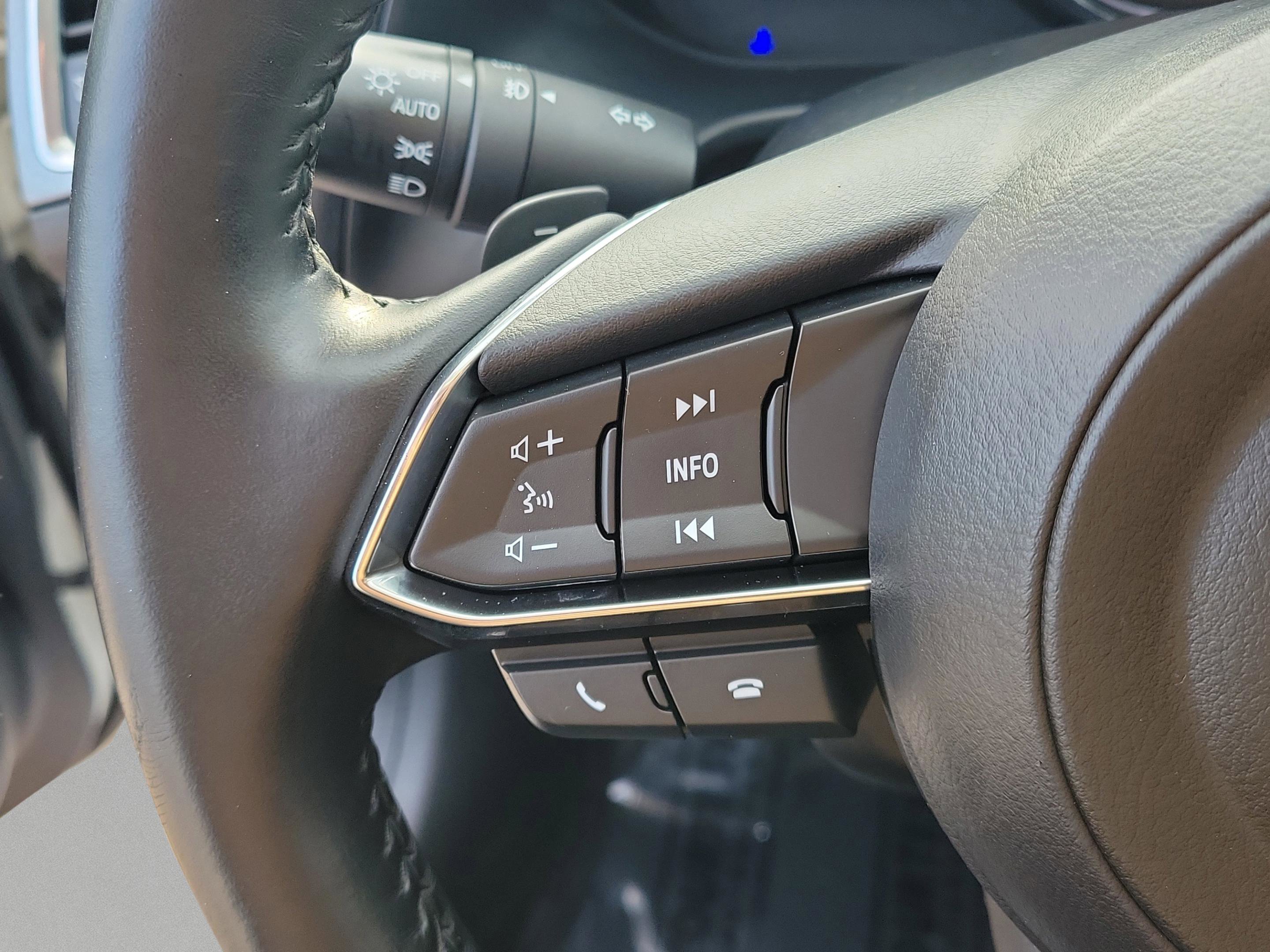 Used 2018 MAZDA MAZDA3 Grand Touring w/ Premium Equipment Package image 27