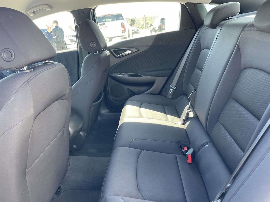Used 2024 Chevrolet Malibu LS image 9