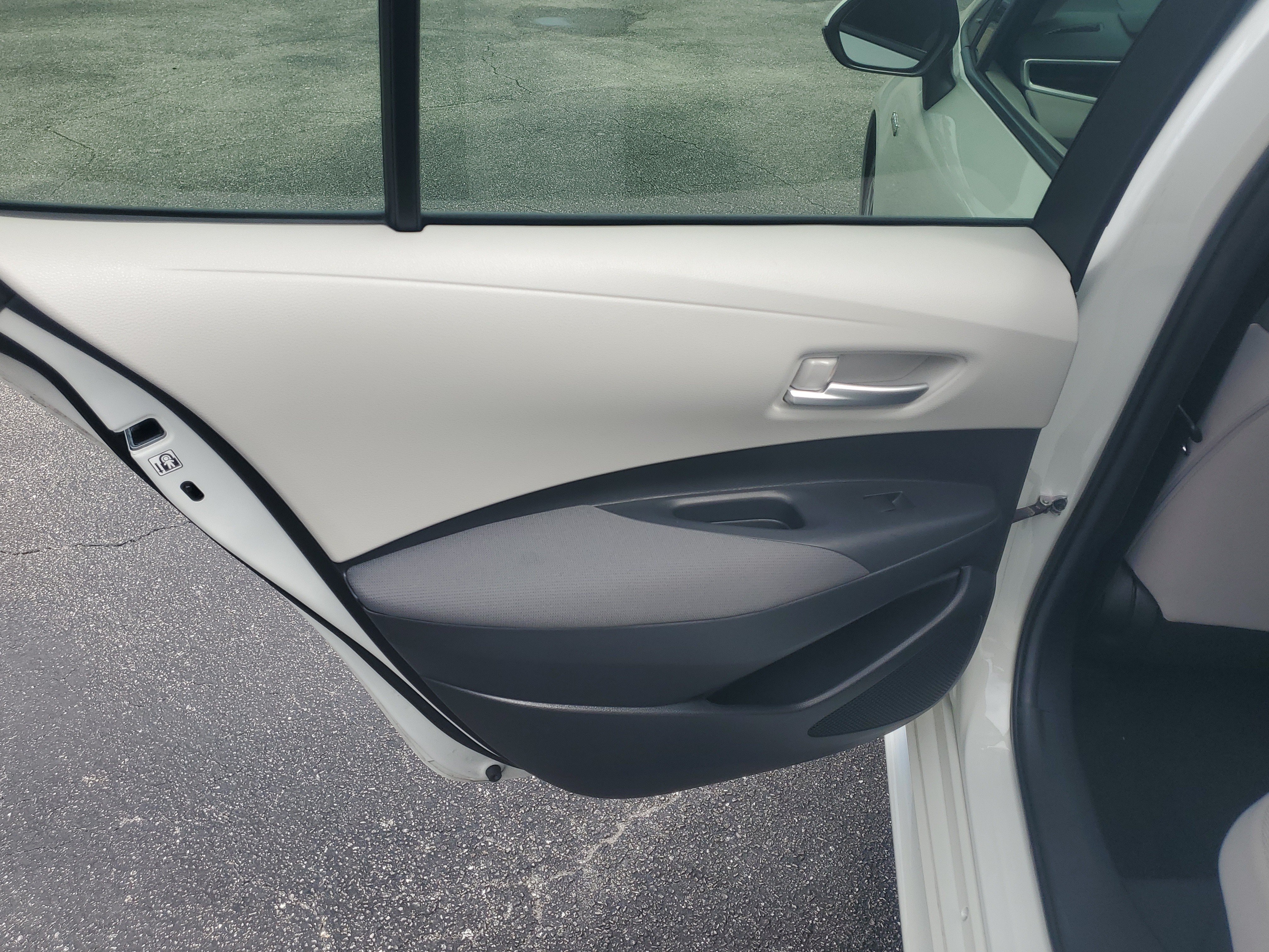 Certified 2021 Toyota Corolla LE FWD image 14