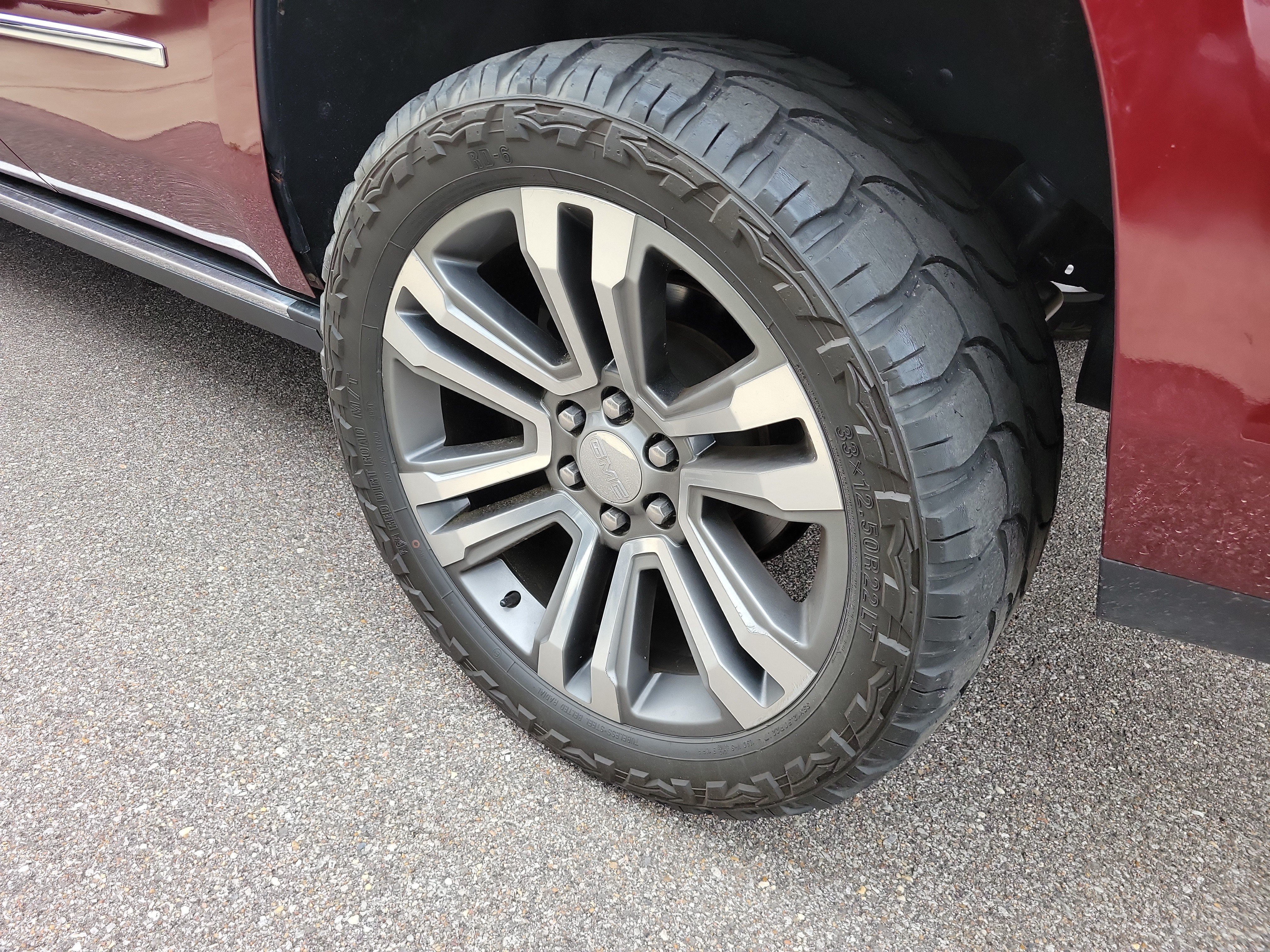 Used 2019 GMC Yukon Denali w/ Denali Ultimate Package AWD/4WD image 26