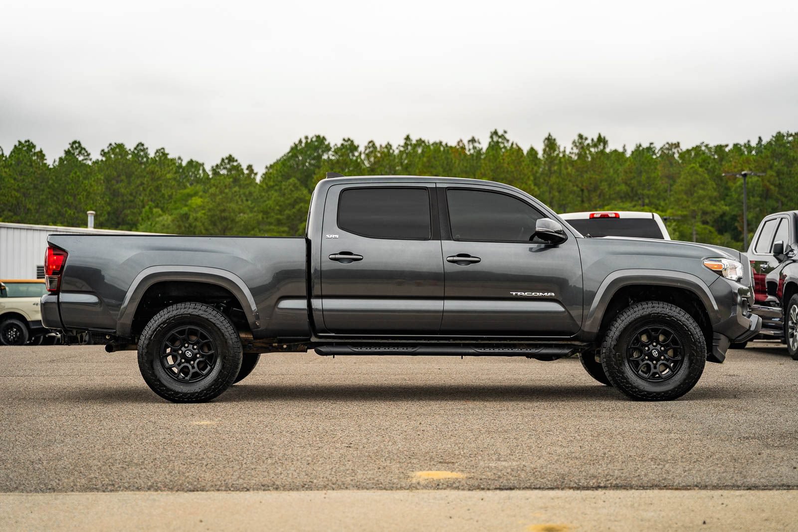 Used 2022 Toyota Tacoma SR5 w/ Technology Package RWD image 8