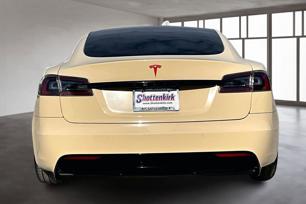 Used 2022 Tesla Model S image 5