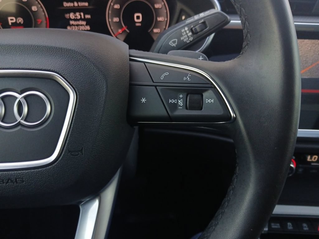 Used 2024 Audi Q3 2.0T Premium Plus w/ Premium Plus Package AWD/4WD image 25