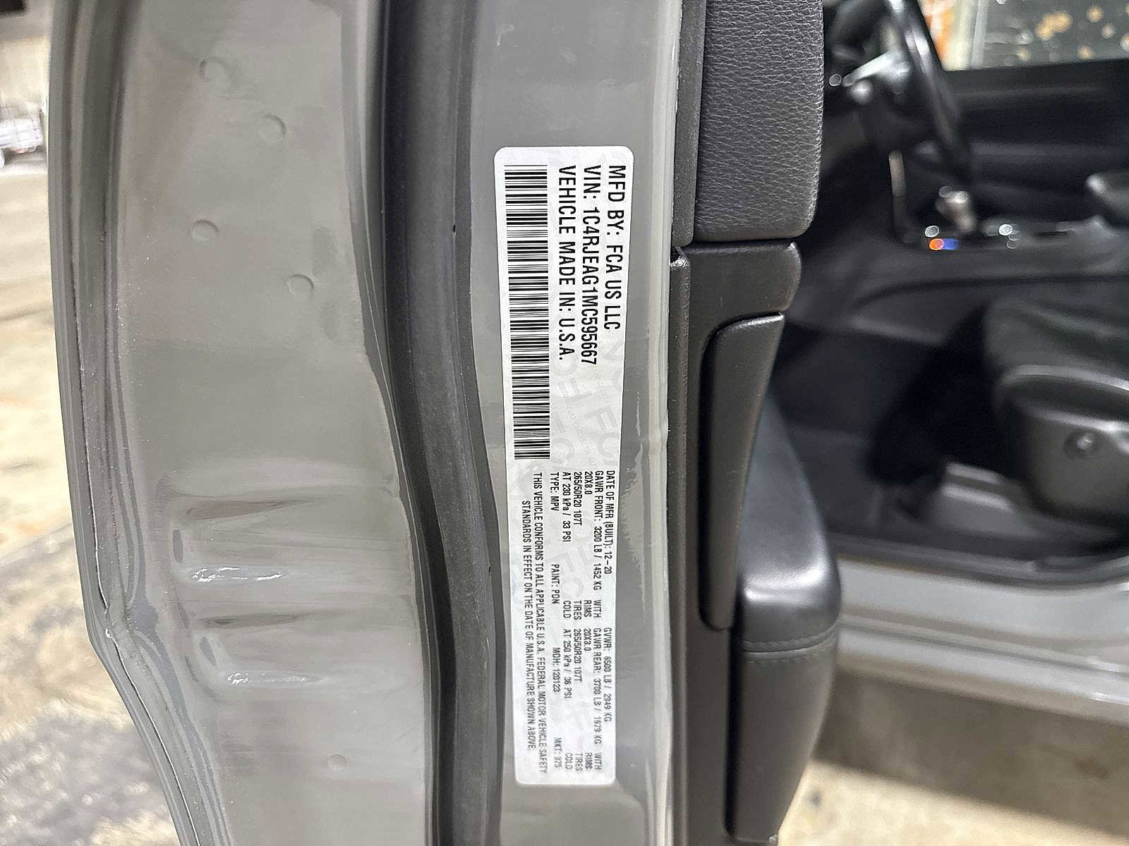 Used 2021 Jeep Grand Cherokee Laredo X image 14