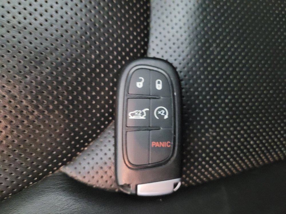Used 2019 Jeep Cherokee Limited AWD/4WD image 32
