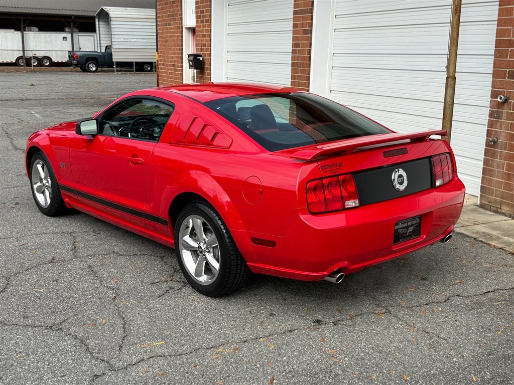 Used 2007 Ford Mustang GT RWD image 19