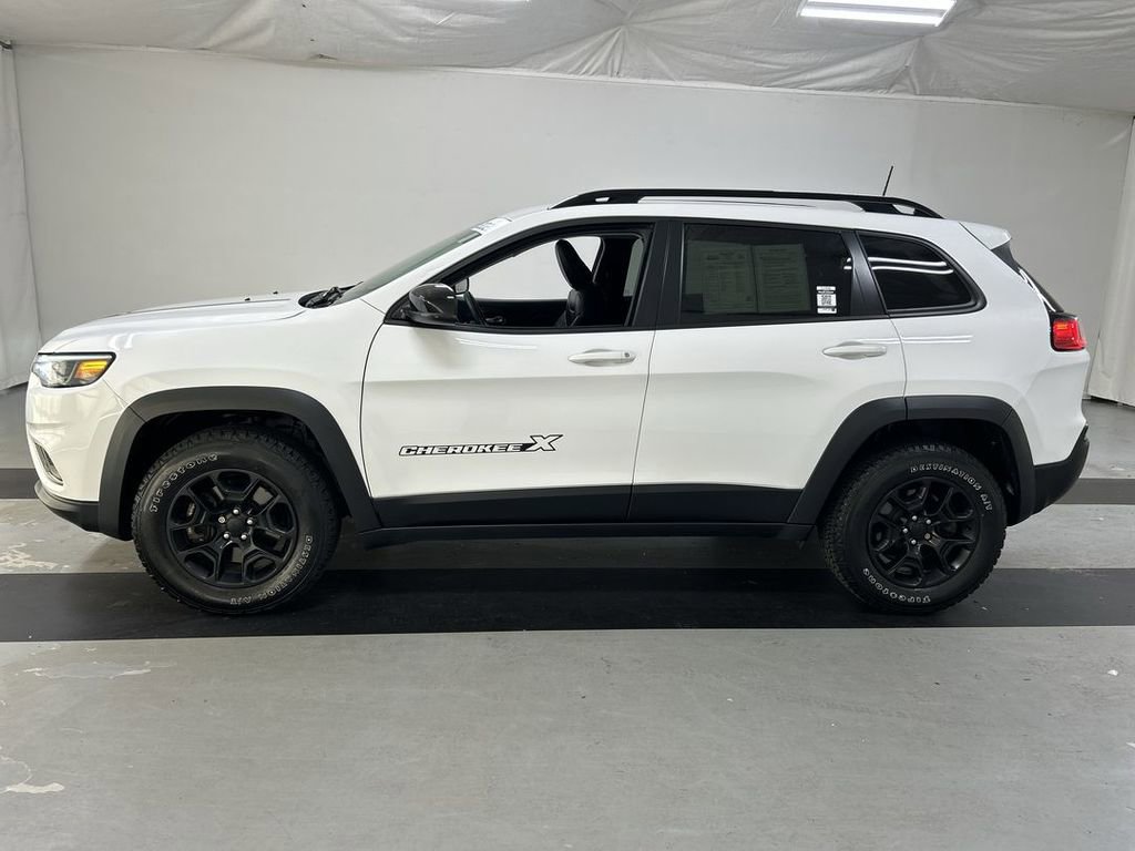 Used 2022 Jeep Cherokee Latitude AWD/4WD image 6