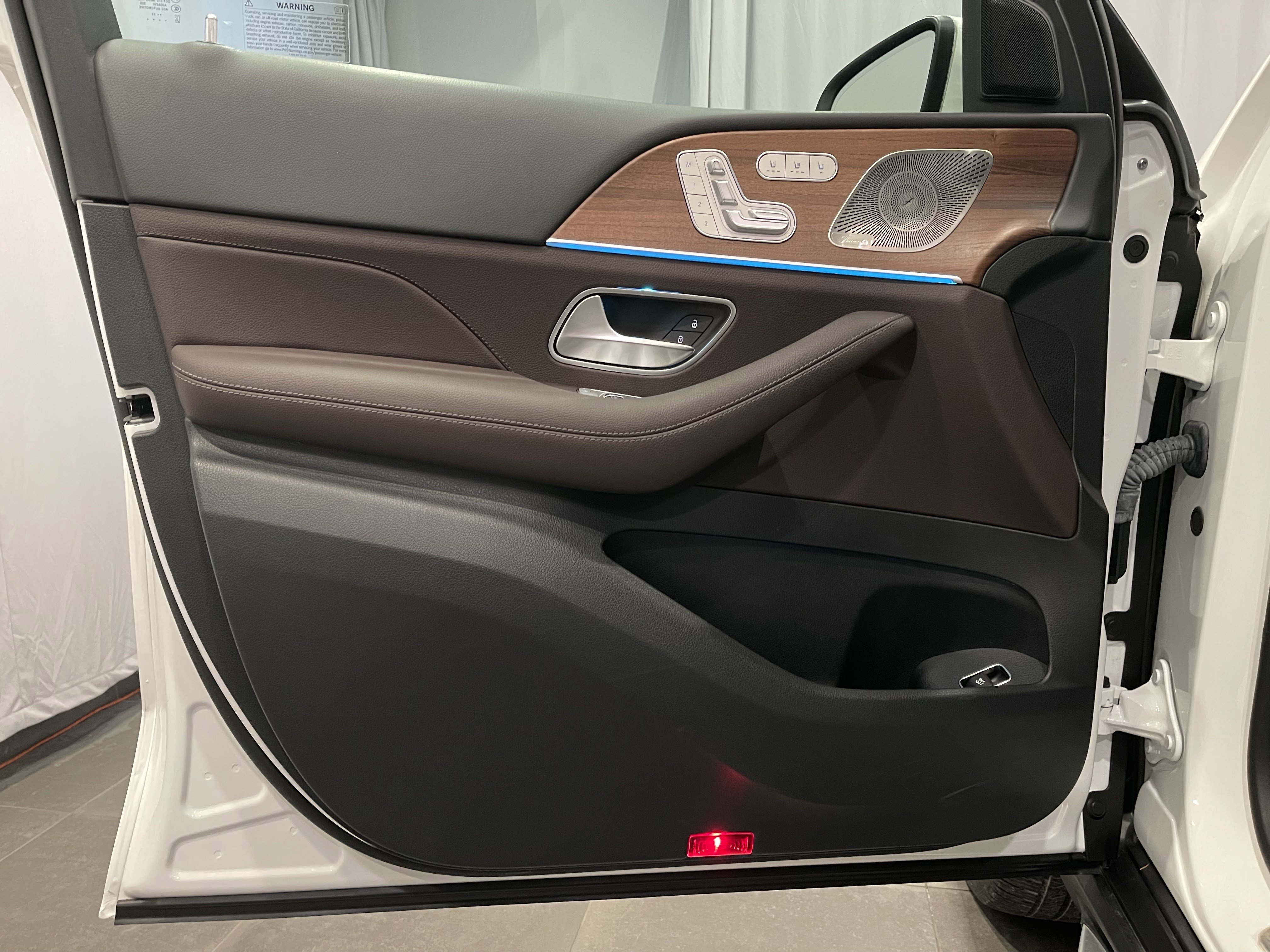 Used 2022 Mercedes-Benz GLS 450 4MATIC image 13