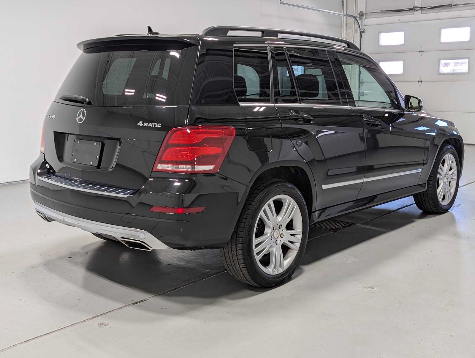 Used 2015 Mercedes-Benz GLK 350 4MATIC image 8