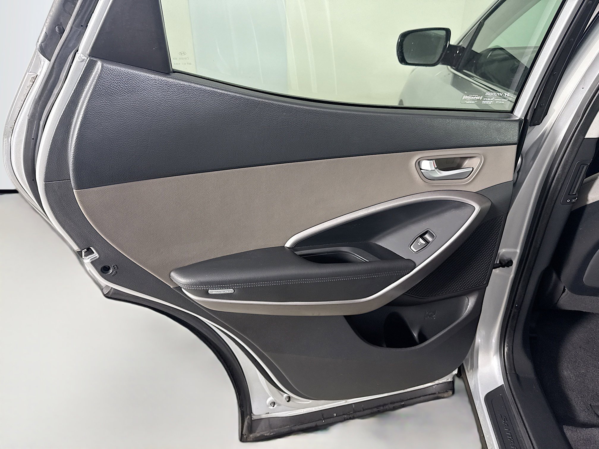 Used 2016 Hyundai Santa Fe Sport image 24