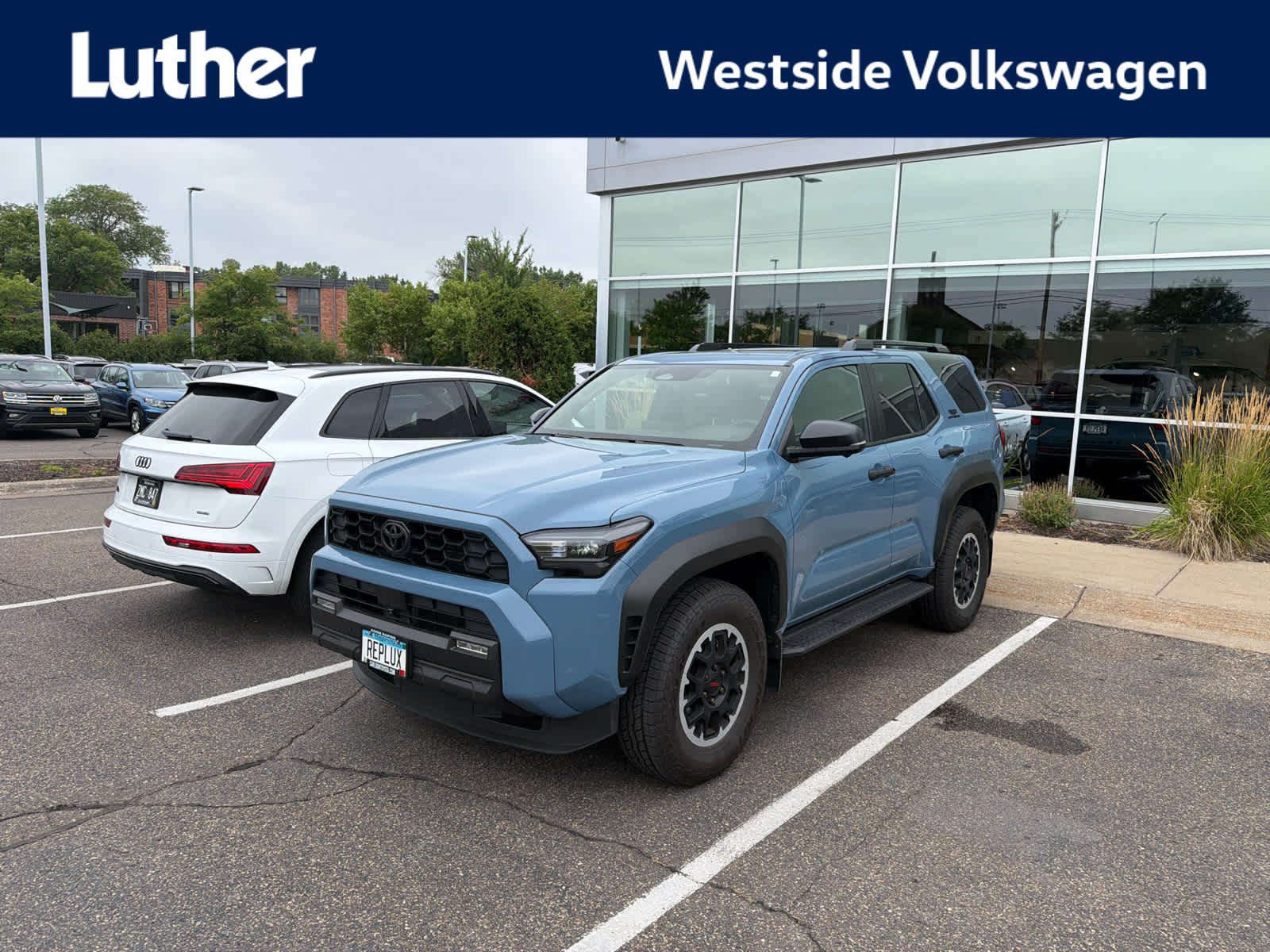 Used 2025 Toyota 4Runner TRD Off-Road Premium AWD/4WD image 1