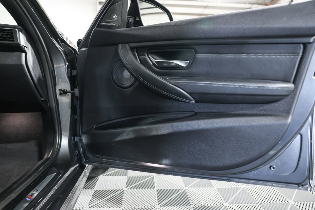 Used 2017 BMW M3 image 25