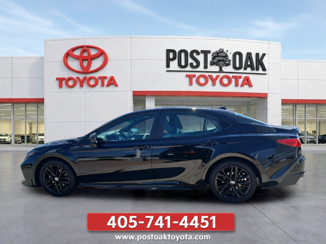 New 2026 Toyota Camry SE w/ Convenience Package FWD image 3