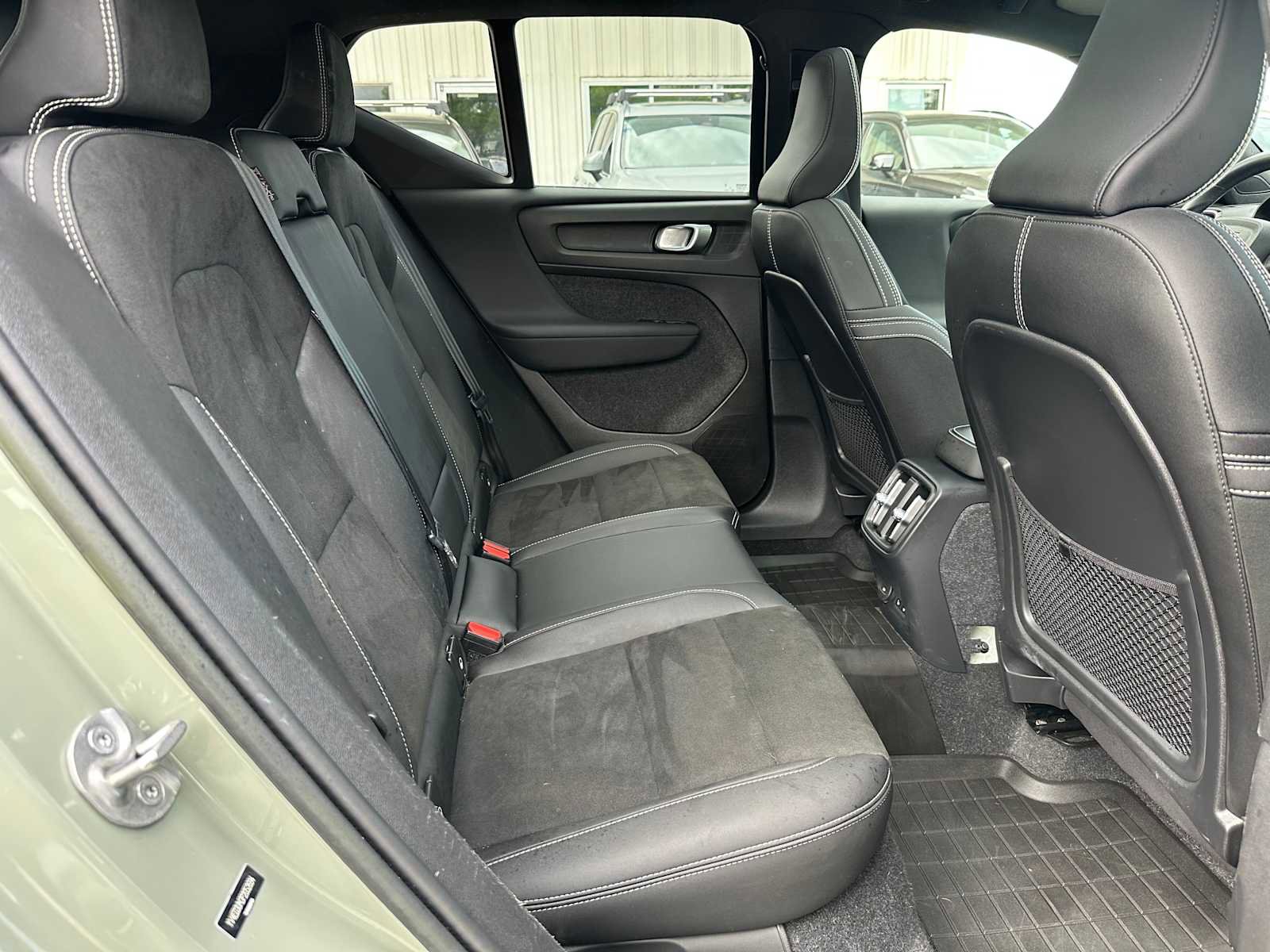 Certified 2023 Volvo XC40 Recharge Ultimate w/ Protection Package Premier AWD/4WD image 13