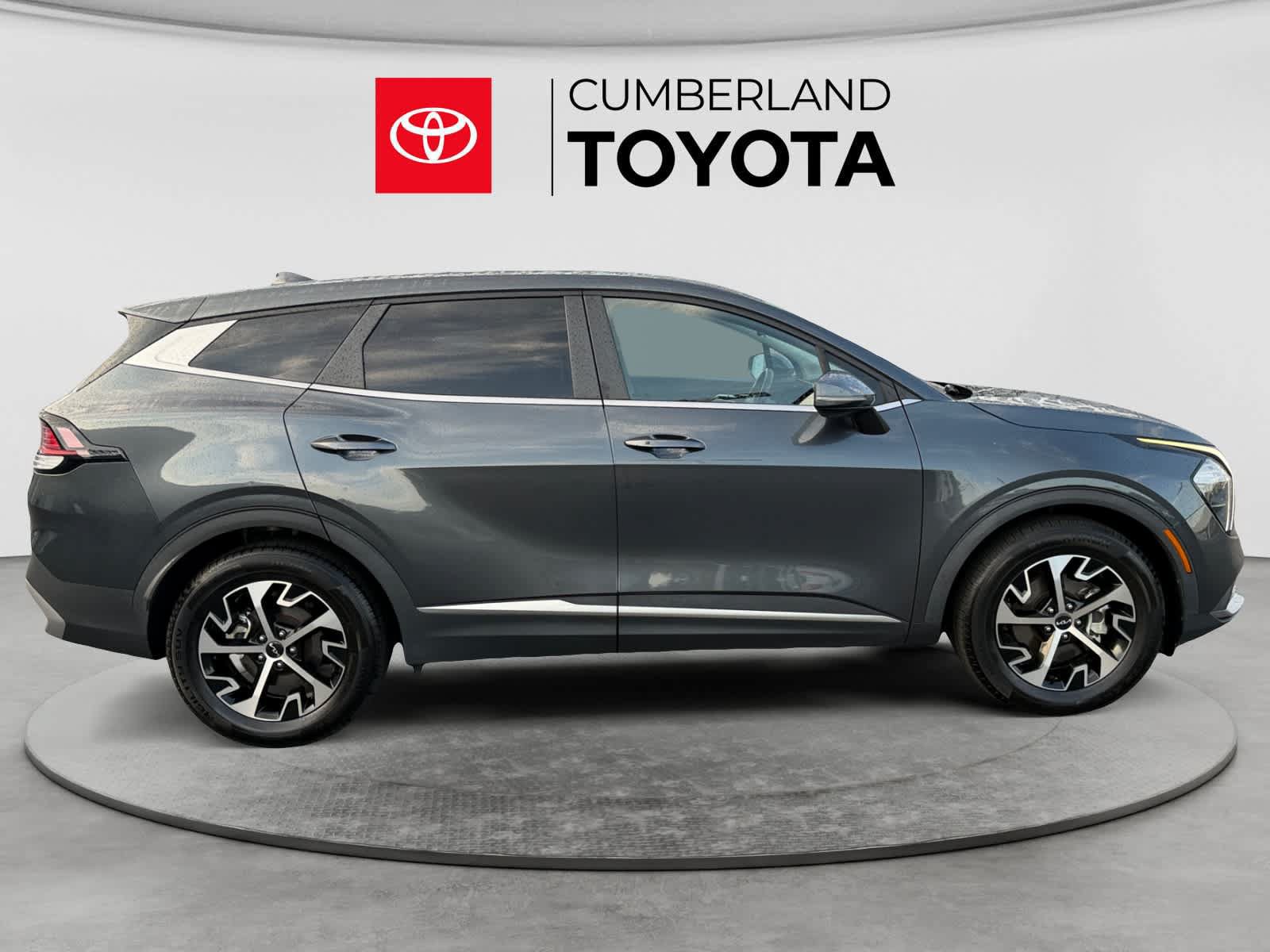 Used 2023 Kia Sportage EX FWD image 6