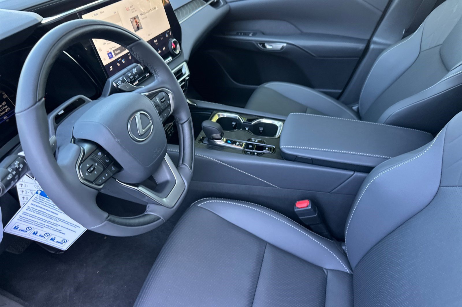 New 2026 Lexus RX 350 AWD/4WD image 4