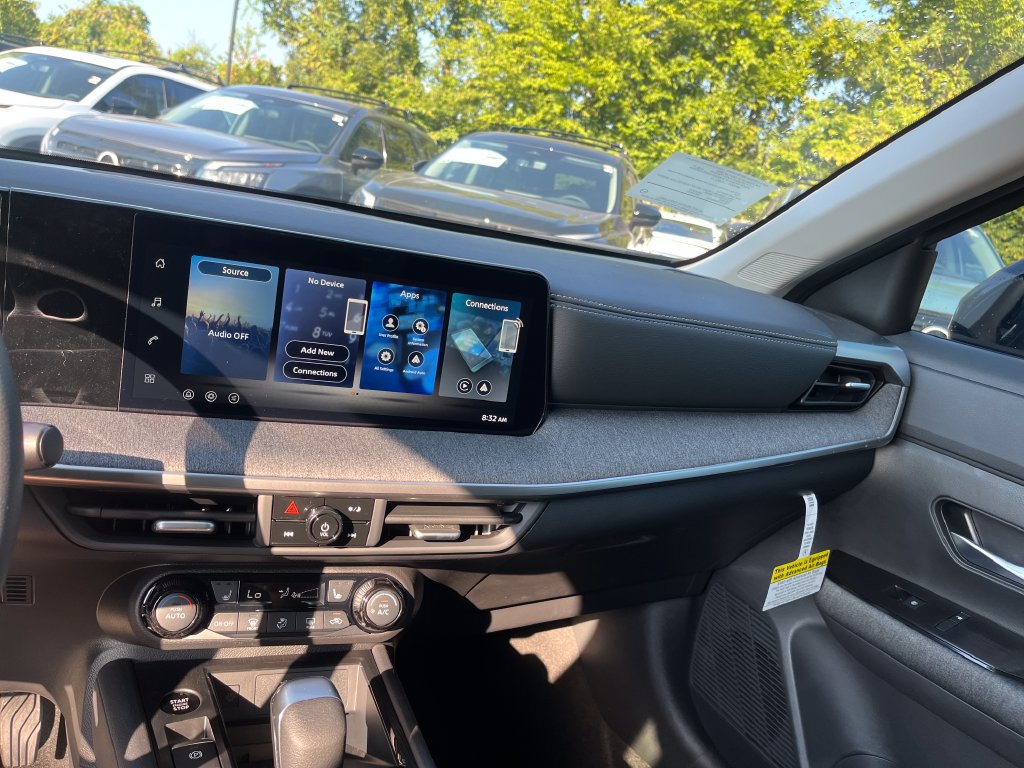 New 2027 Nissan Kicks SV w/ SV Premium Package AWD/4WD image 14