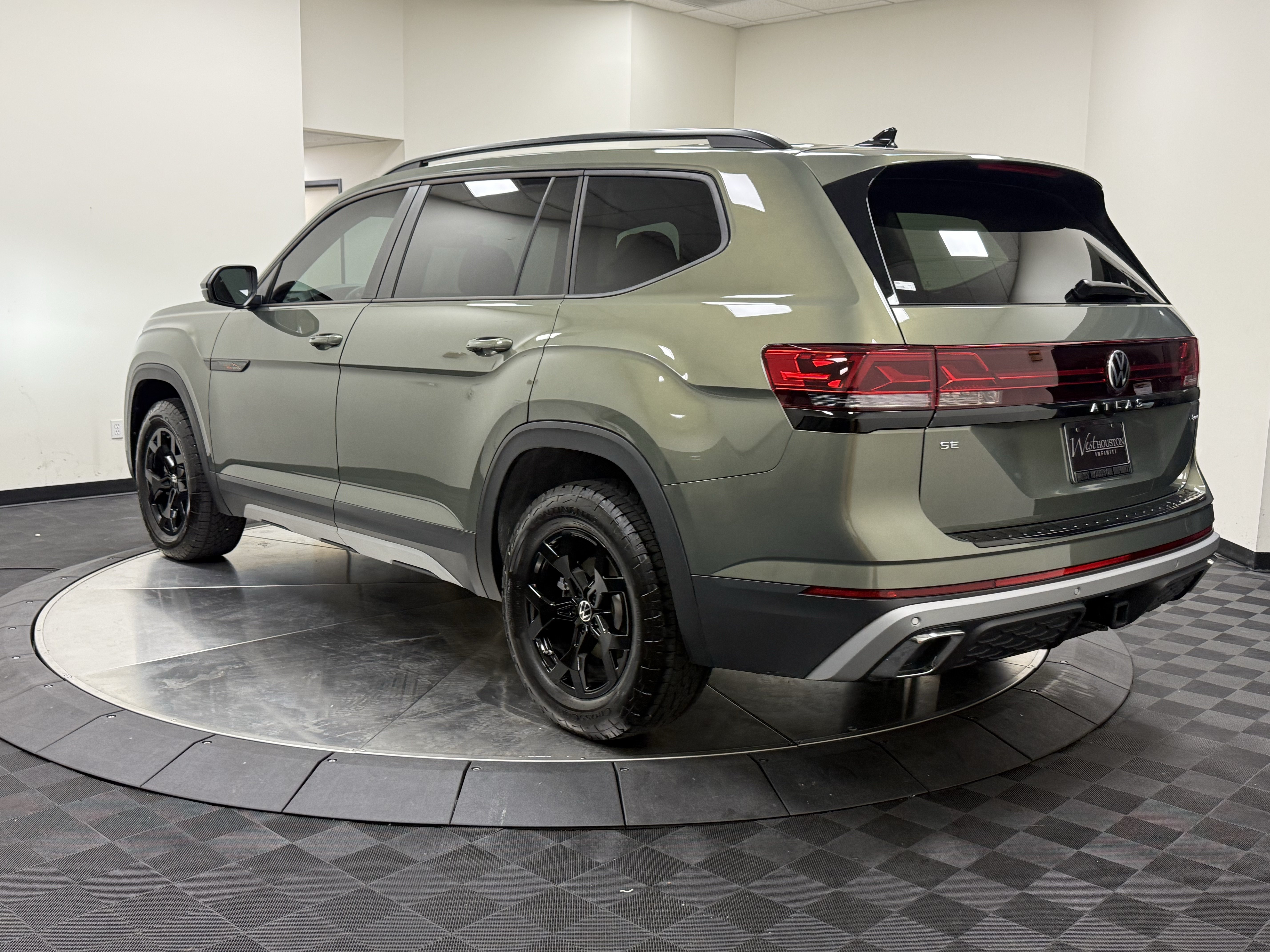 Used 2026 Volkswagen Atlas Peak Edition AWD/4WD image 5