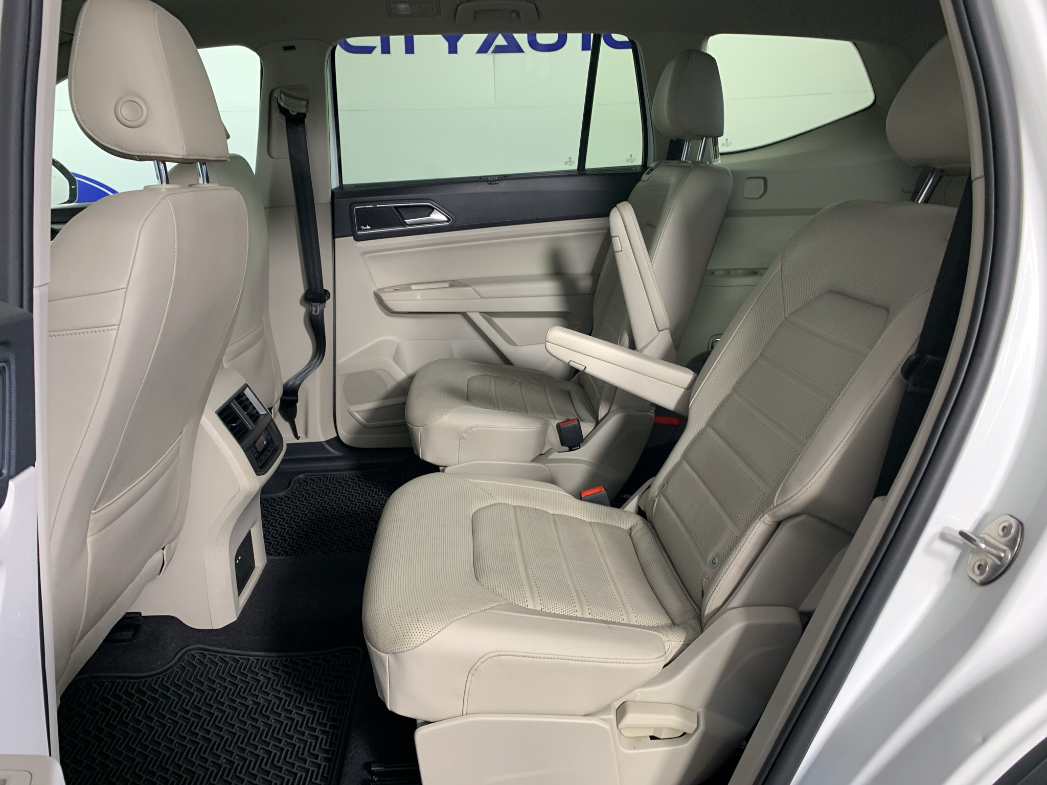 Used 2019 Volkswagen Atlas SEL Premium AWD/4WD image 33