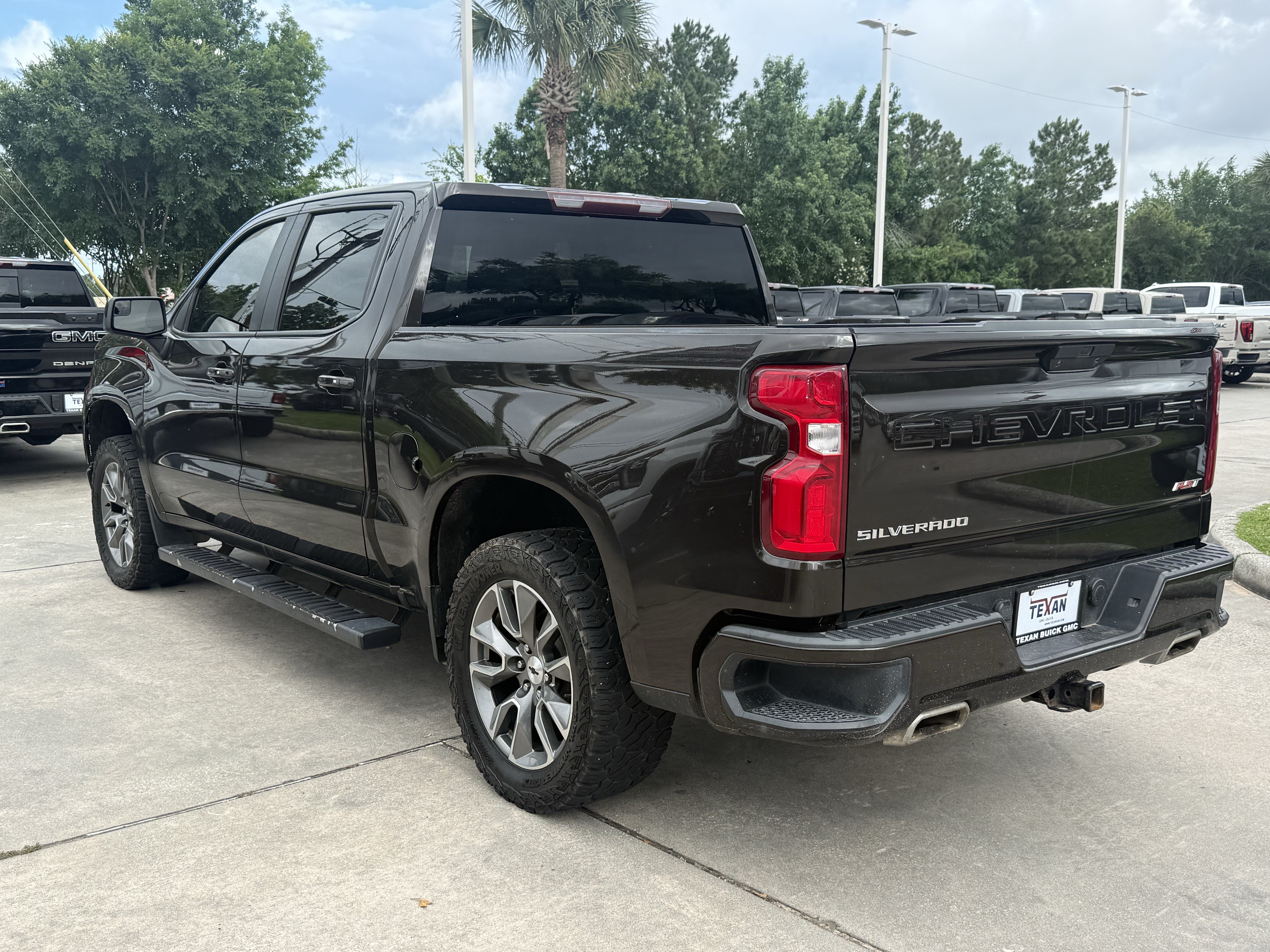 Used 2019 Chevrolet Silverado 1500 RST AWD/4WD image 7