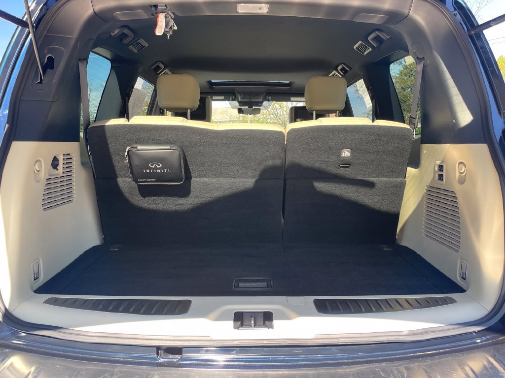 Used 2022 INFINITI QX80 Sensory w/ Cargo Package AWD/4WD image 10