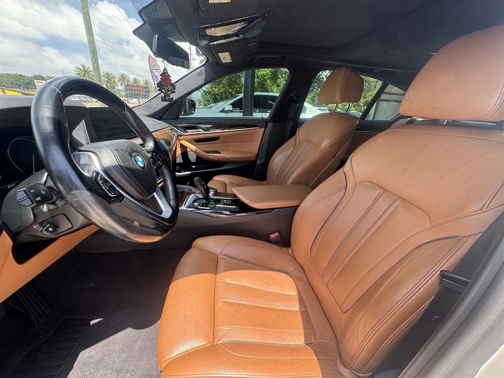 Used 2018 BMW 530i RWD image 11