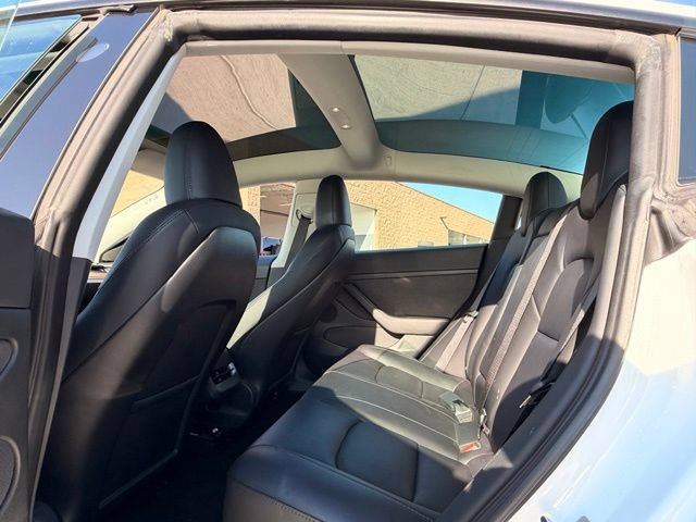 Used 2023 Tesla Model 3 Standard Range RWD image 9