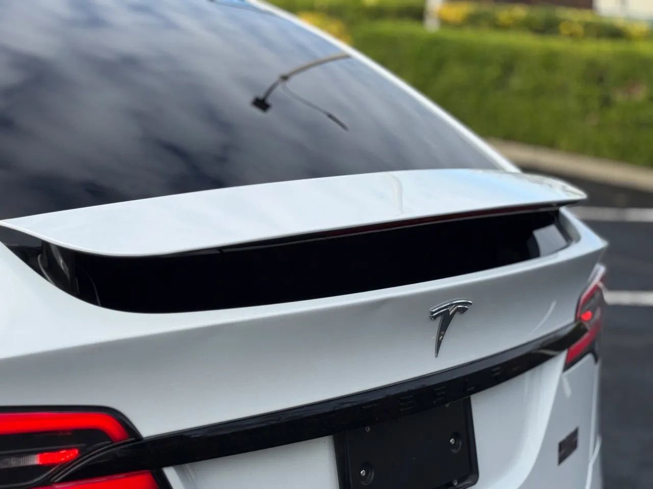 Used 2022 Tesla Model X Plaid image 13