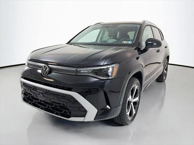 Used 2025 Volkswagen Taos SEL AWD/4WD image 3