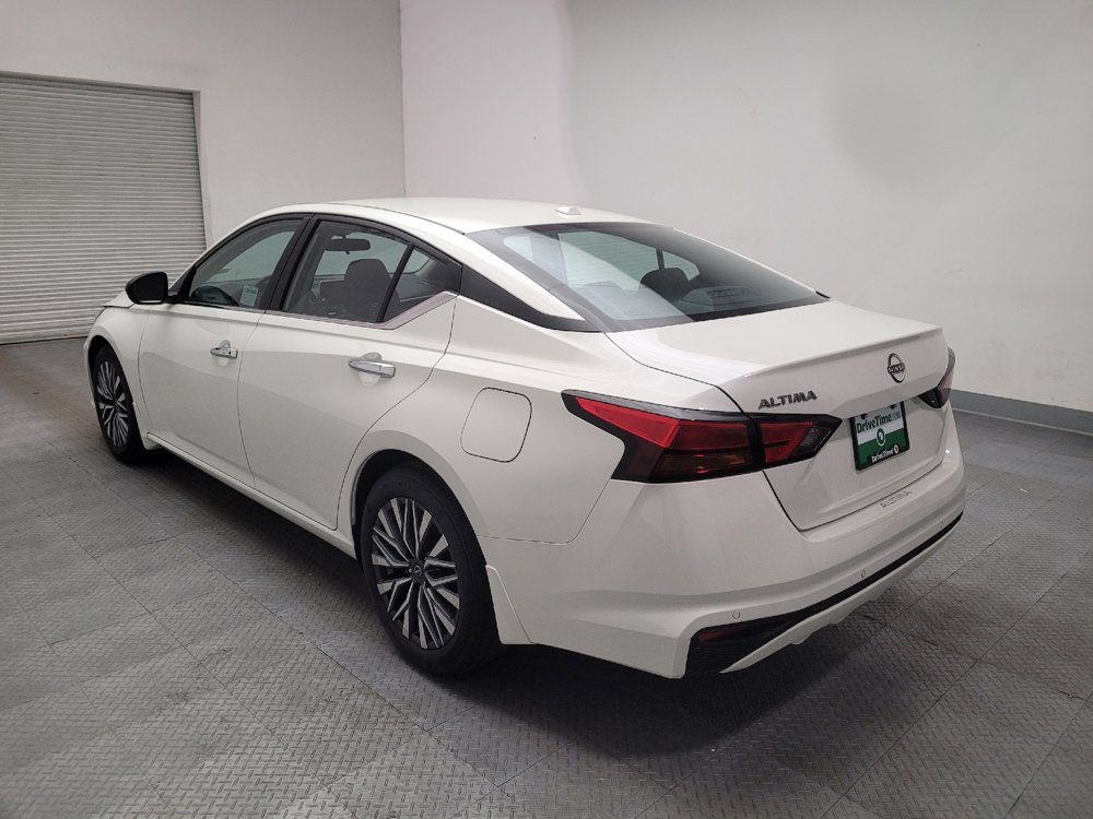 Used 2025 Nissan Altima 2.5 SV FWD image 5
