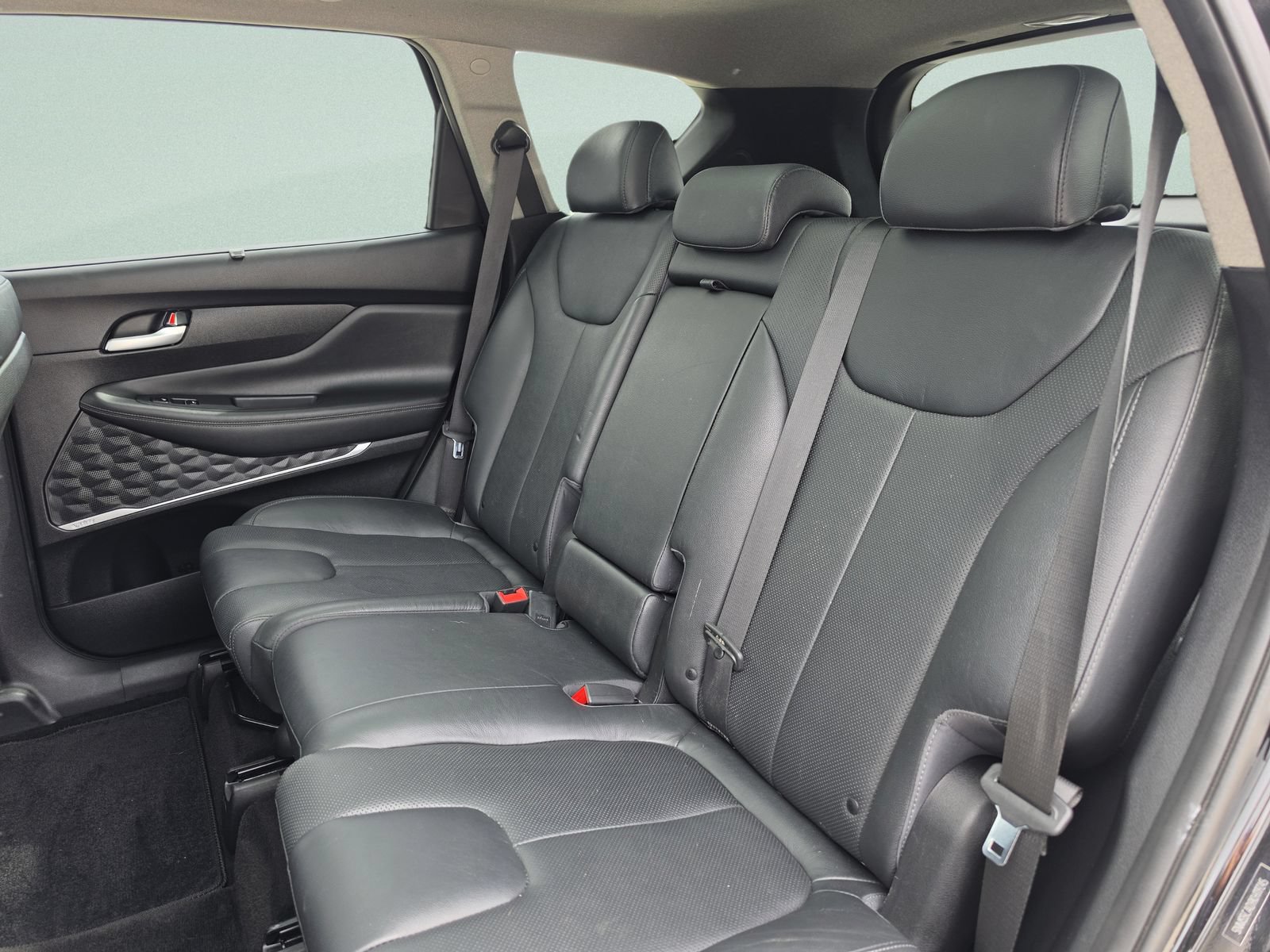 Used 2019 Hyundai Santa Fe AWD w/ Cargo Package image 20
