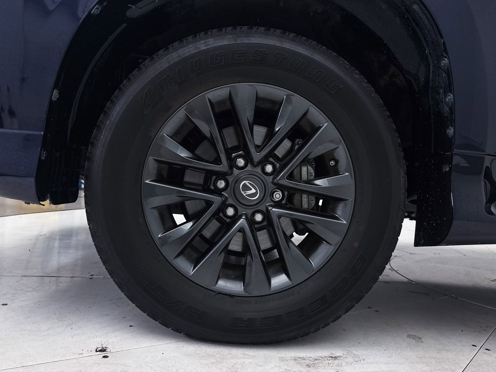 Used 2022 Lexus GX 460 Premium w/ Premium Package image 14