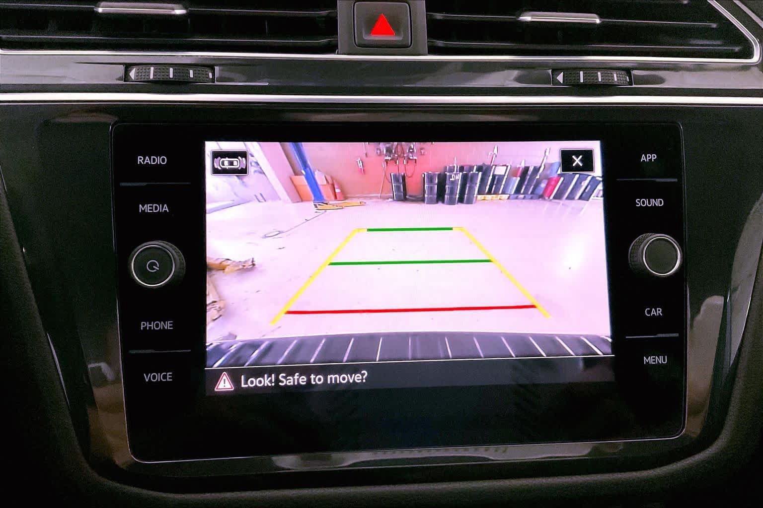 Used 2023 Volkswagen Tiguan SE R-Line AWD/4WD image 27