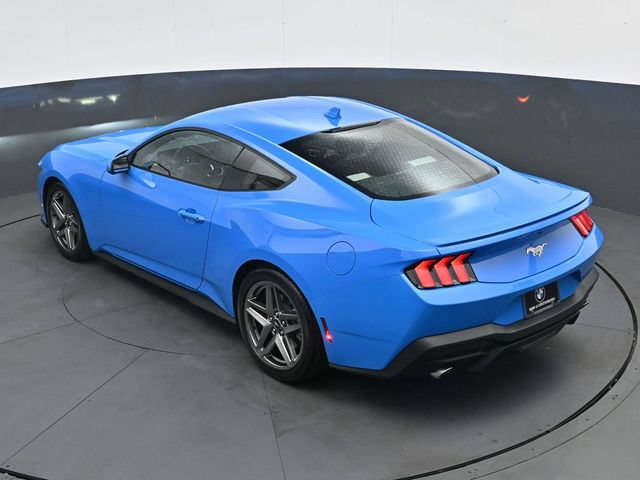 Used 2025 Ford Mustang Premium RWD image 29