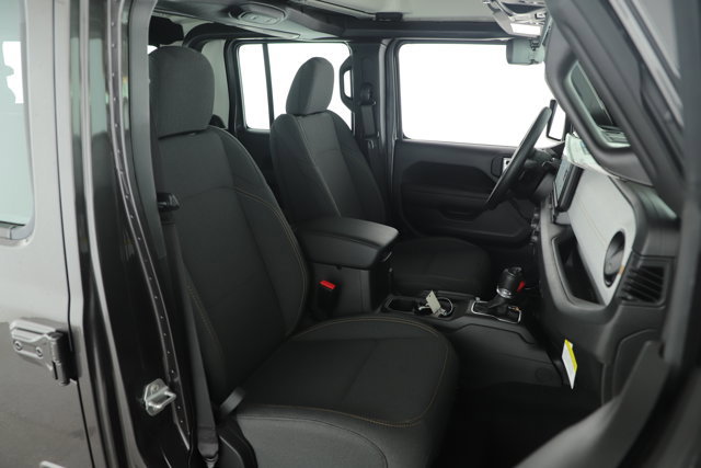 New 2025 Jeep Gladiator Sport image 16