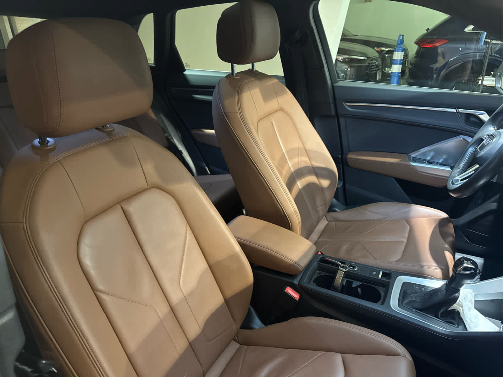 Used 2020 Audi Q3 2.0T Premium w/ Convenience Package AWD/4WD image 13