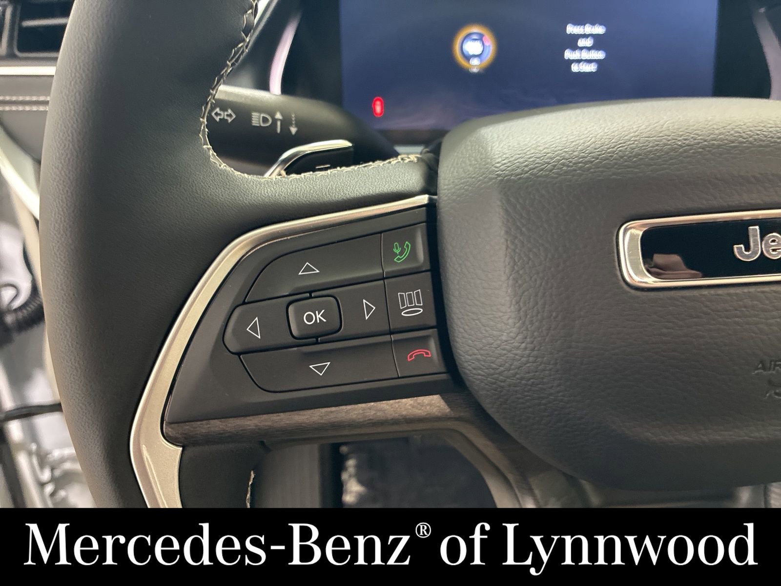 Used 2025 Jeep Grand Cherokee L Limited image 15