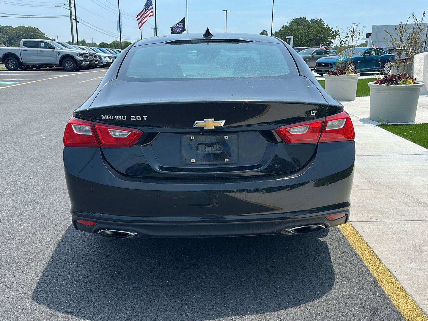 Used 2016 Chevrolet Malibu LT FWD image 6