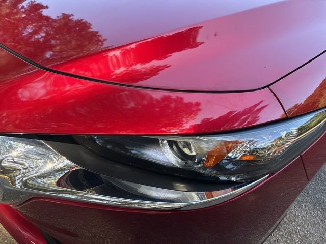 Used 2019 MAZDA MAZDA3 Sedan w/ Preferred Package FWD image 10